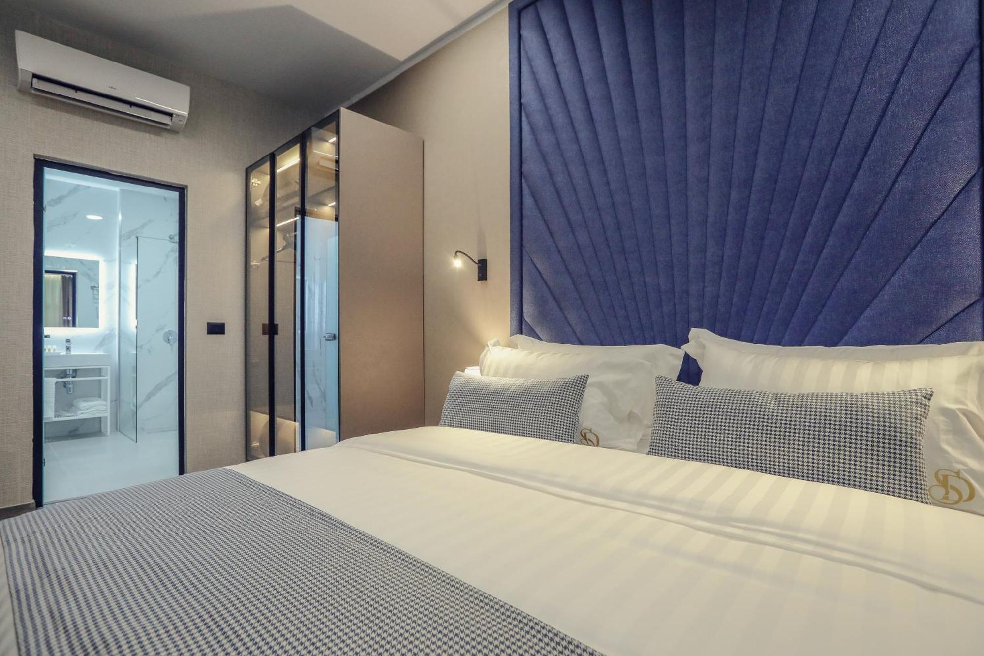 Hotel Dirista Shkodër エクステリア 写真