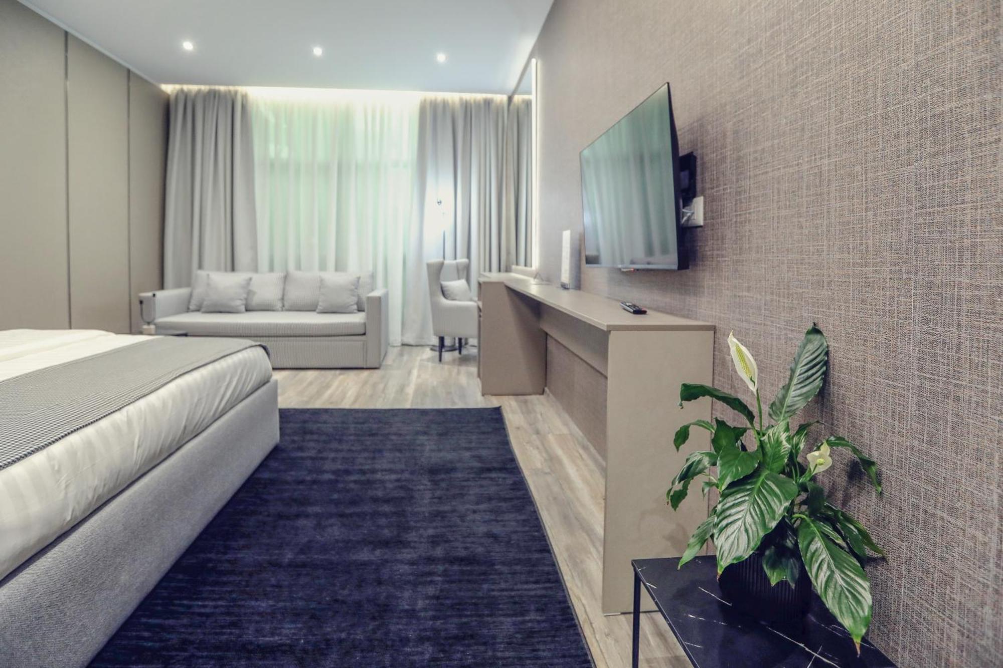 Hotel Dirista Shkodër エクステリア 写真