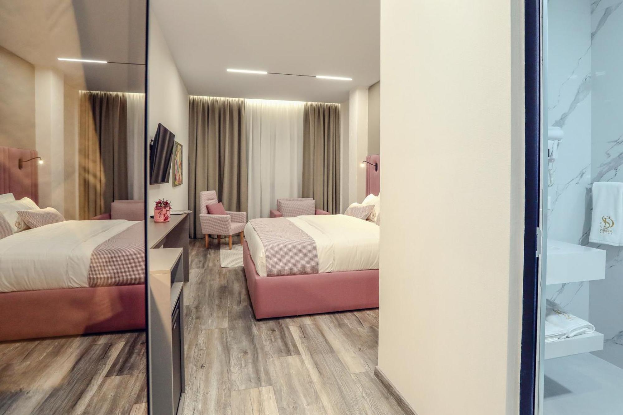 Hotel Dirista Shkodër エクステリア 写真