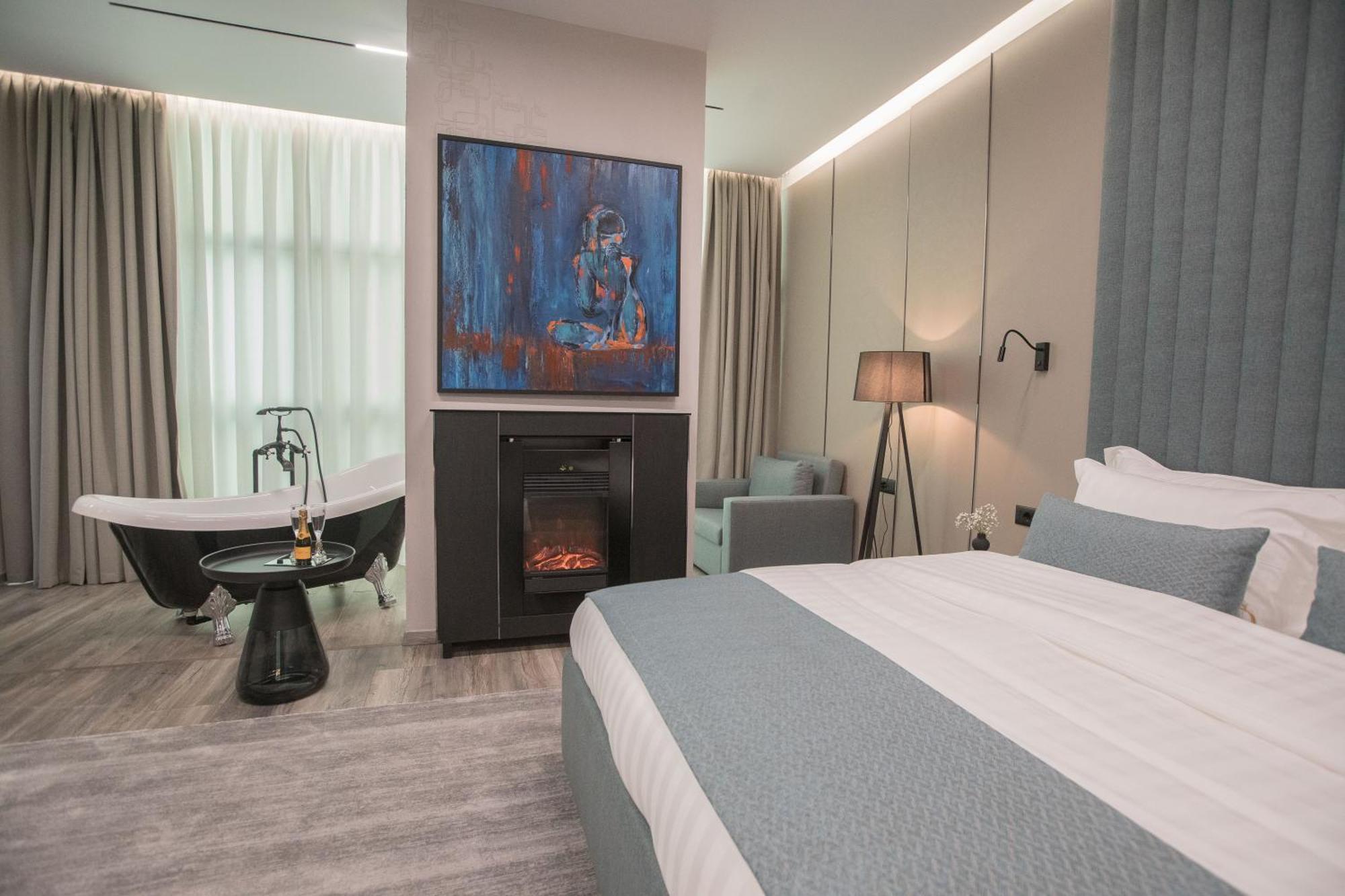 Hotel Dirista Shkodër エクステリア 写真